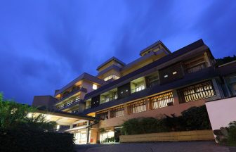 越後湯沢温泉　水が織りなす越後の宿　双葉