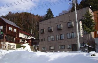 尾瀬岩鞍高原　湯元　よしの山荘