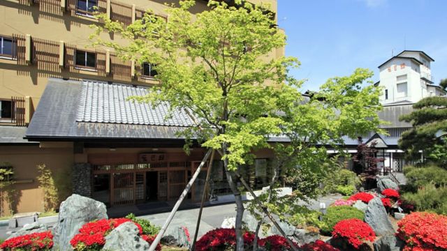 上牧温泉　辰巳館