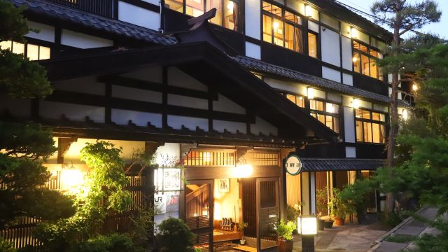 湯守のいる自家源泉の宿　野沢温泉　奈良屋旅館